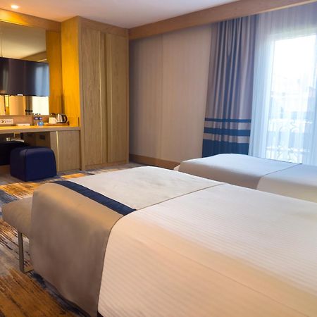 Days Inn By Wyndham Istanbul Bomonti Luaran gambar