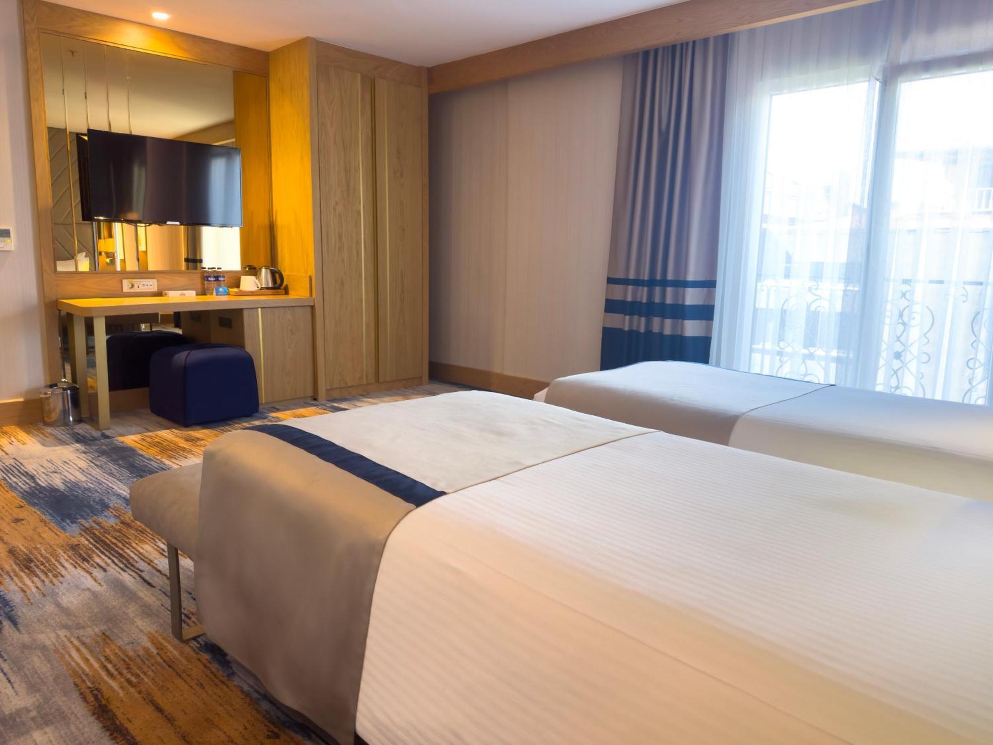 Days Inn By Wyndham Istanbul Bomonti Luaran gambar